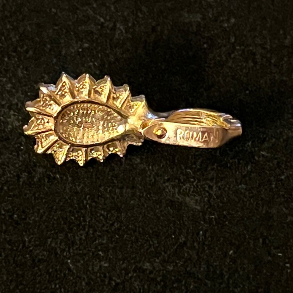 Vintage Pendant by Roman - Picture 7 of 10